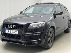 Svart Begagnad 2013 Audi Q7 S-Line SUV | 193 000 kr