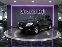 Svart Begagnad 2008 Toyota RAV4 SUV | 79 900 kr (Superpris)