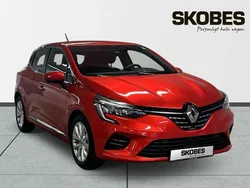 Röd Begagnad 2022 Renault Clio V Intens Halvkombi | 167 500 kr (Lite dyr)