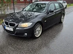 Svart Begagnad 2011 BMW 320 Comfort Edition Kombi | 60 000 kr (Superpris)