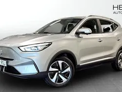 Grå (silver) Begagnad 2022 MG ZS Luxury Sedan | 249 900 kr (Bra pris)