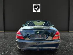 Gul (svart) Begagnad 2010 Mercedes SLK200 Edition Cab | 179 900 kr (Marknadspris)