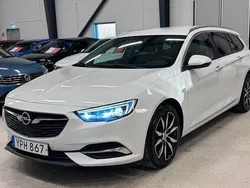Vit Begagnad 2018 Opel Insignia Business Kombi | 150 000 kr (Marknadspris)