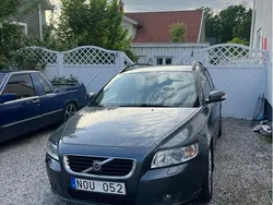 Grå Begagnad 2008 Volvo V50 Momentum Kombi | 44 500 kr (Lite dyr)