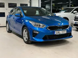 Blå Begagnad 2019 Kia Ceed Halvkombi | 149 900 kr (Lite dyr)