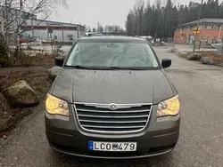 Grå Begagnad 2010 Chrysler Grand Voyager Minibuss | 49 000 kr (Marknadspris)