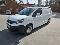 Vit Begagnad 2019 Peugeot Partner Minibuss | 136 000 kr (Marknadspris)