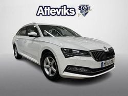 Vit Begagnad 2020 Skoda Superb Business Line Kombi | 269 900 kr (Marknadspris)