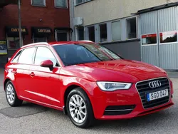 Röd Begagnad 2015 Audi A3 Sportback Attraction Halvkombi | 109 800 kr (Marknadspris)