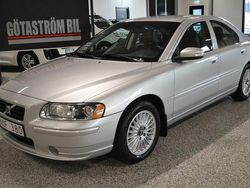 Silvermetallic metallic Begagnad 2007 Volvo S60 Momentum Sedan | 63 000 kr