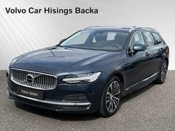 Blå Begagnad 2022 Volvo V90 Core Kombi | 354 900 kr (Marknadspris)