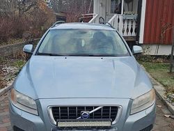 Ljusblå Begagnad 2008 Volvo V70 Kombi | 46 000 kr