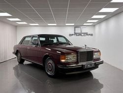 Mörkröd Begagnad 1988 Rolls Royce Silver Spur Sedan | 379 900 kr