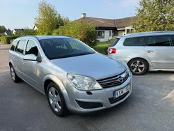 Grå Begagnad 2008 Opel Astra Kombi | 20 999 kr (Marknadspris)