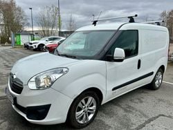 Vit Begagnad 2017 Opel Combo Minibuss | 59 900 kr (Superpris)