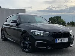 Svart Begagnad 2018 BMW M140 M Sport Halvkombi | 335 000 kr (Superpris)