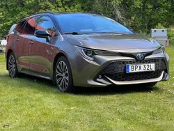 Grön Begagnad 2019 Toyota Corolla Style Kombi | 215 000 kr (Marknadspris)