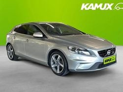Silver/grå Begagnad 2015 Volvo V40 R-Design Kombi | 129 800 kr (Marknadspris)