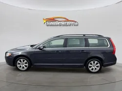 Mörkgrå (grå) Begagnad 2011 Volvo V70 Momentum Kombi | 89 900 kr (Marknadspris)