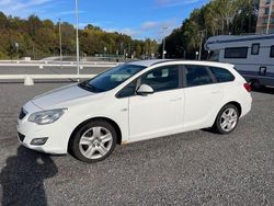 Vit Begagnad 2011 Opel Astra Enjoy Kombi | 14 500 kr