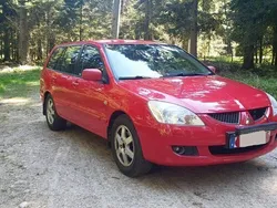 Begagnad 2005 Mitsubishi Lancer Kombi | 15 000 kr