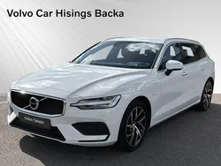 Vit Begagnad 2020 Volvo V60 Momentum Kombi | 272 900 kr (Marknadspris)