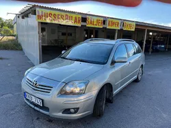 Ljusgrön (grön) Begagnad 2007 Toyota Avensis Kombi | 24 900 kr (Marknadspris)