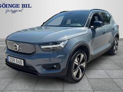 Grå Begagnad 2022 Volvo XC40 Plus SUV | 329 900 kr