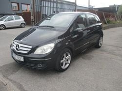 Svart Begagnad 2005 Mercedes B200 Minibuss | 54 900 kr (Marknadspris)