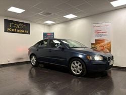 Blå Begagnad 2006 Volvo S40 Kinetic Sedan | 29 900 kr (Marknadspris)