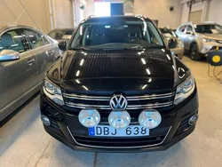 Svart Begagnad 2011 VW Tiguan Sportline SUV | 89 000 kr (Marknadspris)