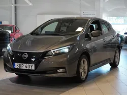 Grå/silver Begagnad 2023 Nissan Leaf N-Connecta Halvkombi | 204 900 kr (Marknadspris)