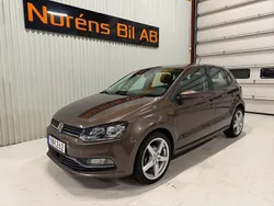 Brun Begagnad 2016 VW Polo Halvkombi | 99 000 kr (Marknadspris)