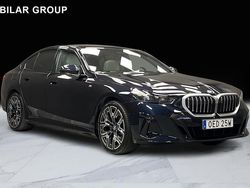 Svart Begagnad 2024 BMW 530e M Sport Sedan | 699 000 kr (Lite dyr)