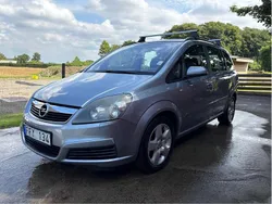 Grå Begagnad 2006 Opel Zafira Minibuss | 20 000 kr (Superpris)