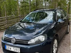 Grå Begagnad 2010 VW Golf Kombi | 50 000 kr (Dyr)