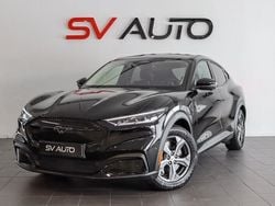 Svart Begagnad 2021 Ford Mustang Mach-E SUV | 419 900 kr (Dyr)
