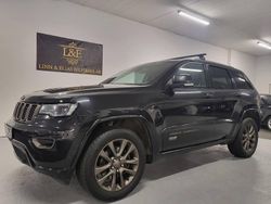 Svart Begagnad 2016 Jeep Grand Cherokee SUV | 209 900 kr (Marknadspris)