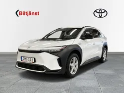 Vit Begagnad 2023 Toyota bZ4X Executive SUV | 449 000 kr (Bra pris)