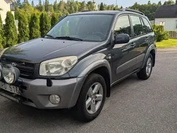 Grå Begagnad 2004 Toyota RAV4 SUV | 49 900 kr (Lite dyr)