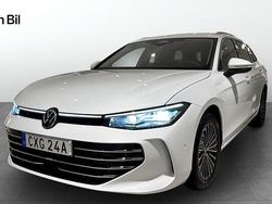 Vit Begagnad 2024 VW Passat Elegance Kombi | 449 900 kr