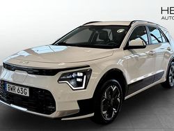 Vit (white) Begagnad 2022 Kia e-Niro 2 SUV | 309 900 kr (Dyr)