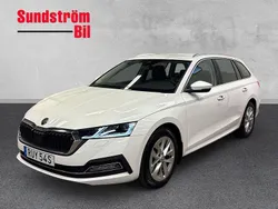 Vit Begagnad 2022 Skoda Octavia Style Kombi | 234 900 kr (Marknadspris)