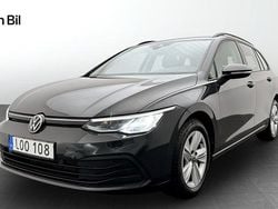 Mörkgrå Begagnad 2024 VW Golf VIII Kombi | 304 900 kr (Marknadspris)