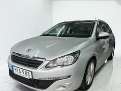 Ljusgrå (grå) Begagnad 2015 Peugeot 308 Active Kombi | 85 900 kr (Marknadspris)