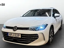 Vit Begagnad 2024 VW Passat Business Kombi | 359 900 kr (Lite dyr)
