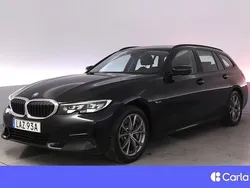 Svart Begagnad 2020 BMW 330e Sport Line Kombi | 329 900 kr (Dyr)