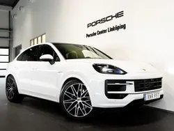 Vit (white) Begagnad 2024 Porsche Cayenne SUV | 1 265 000 kr (Superpris)