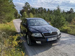 Svart Begagnad 2006 Skoda Octavia Halvkombi | 45 000 kr (Lite dyr)