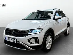 Grå Begagnad 2022 VW T-Roc SUV | 259 900 kr (Marknadspris)